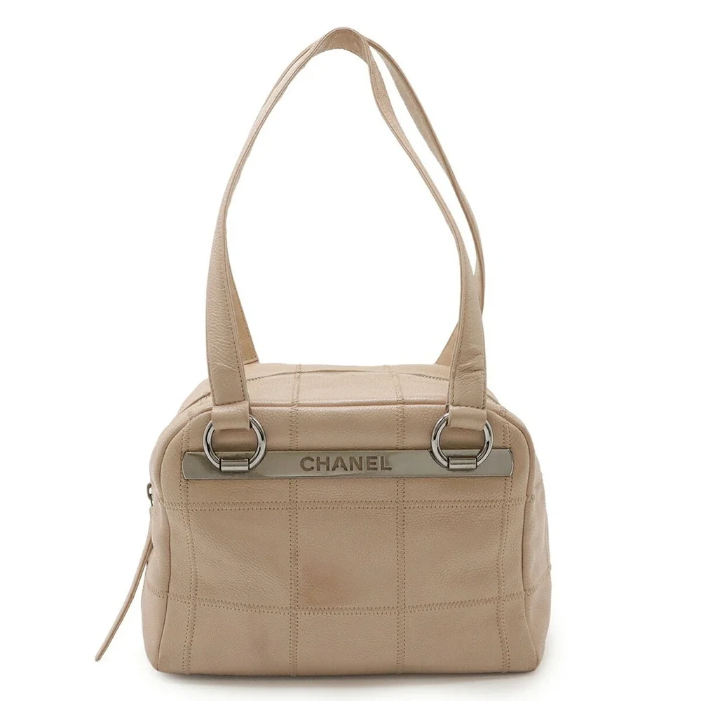 CHANEL Cream Caviar Leather Shoulder Bag